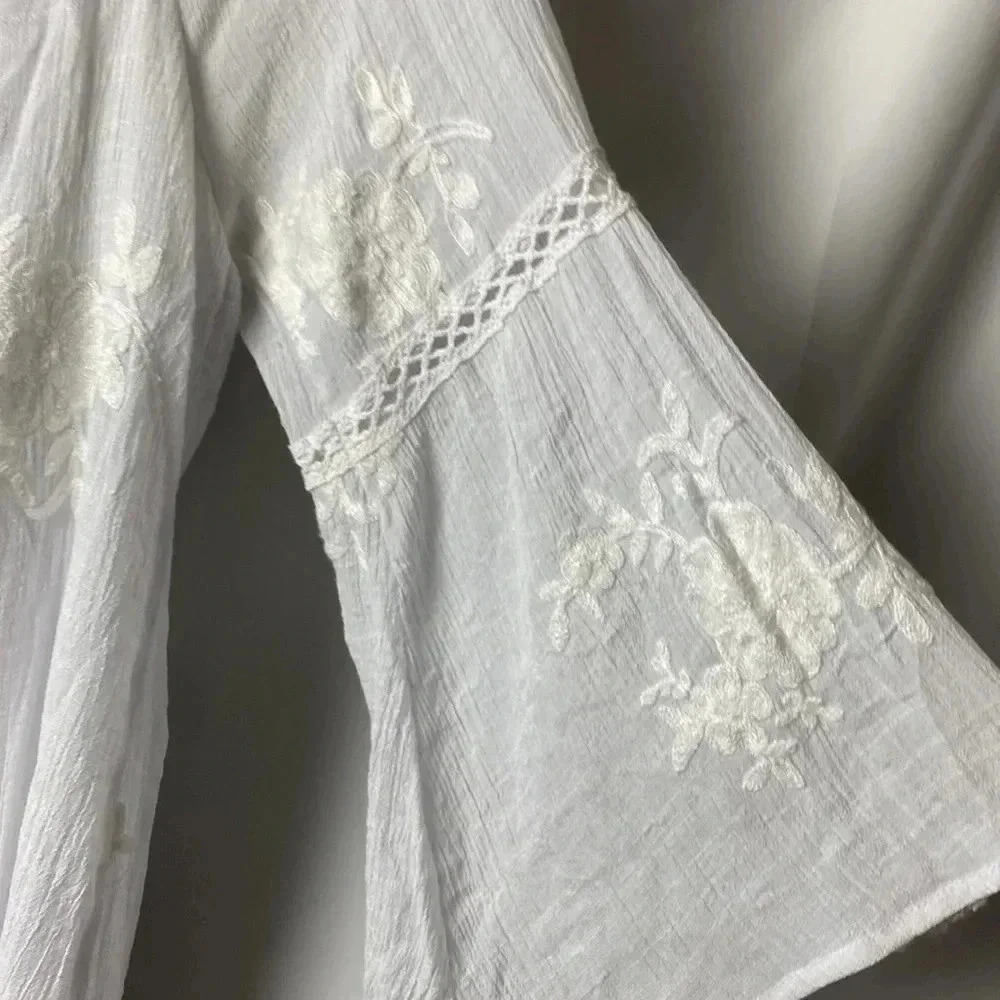 FIG AND FLOWER SIZE XL WHITE GAUZY DRESS LINED BELL SLEEVES EMBROIDERED‎ DESIGN - Picture 12 of 14